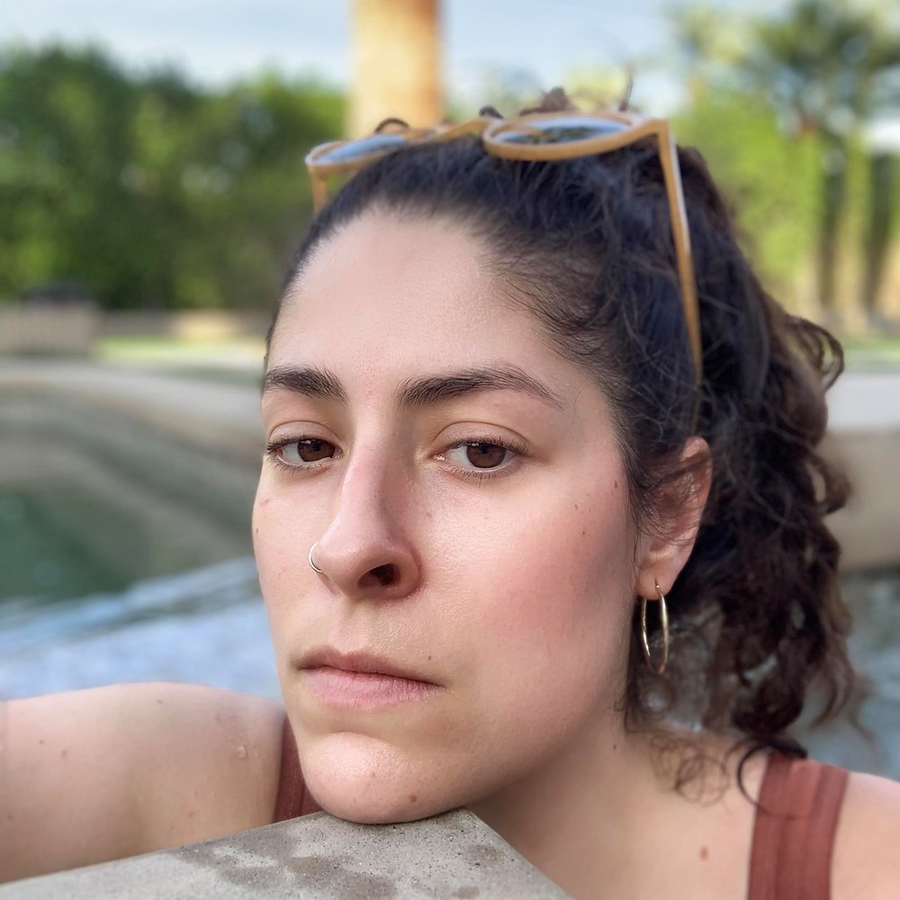 Meet your Posher, Chloe